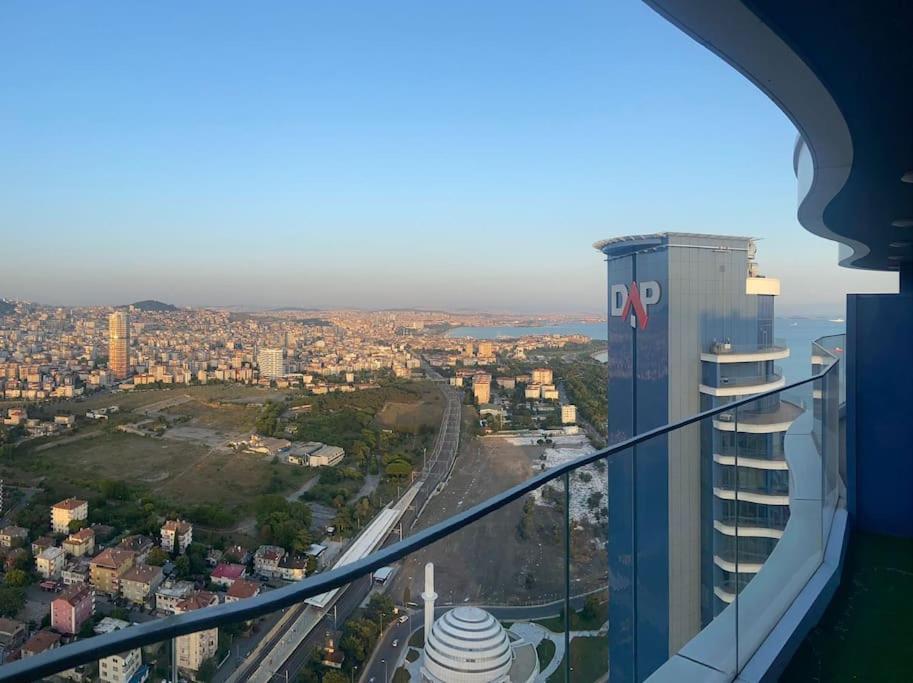 Luxury Sea Views Close The Airport * Istanbul