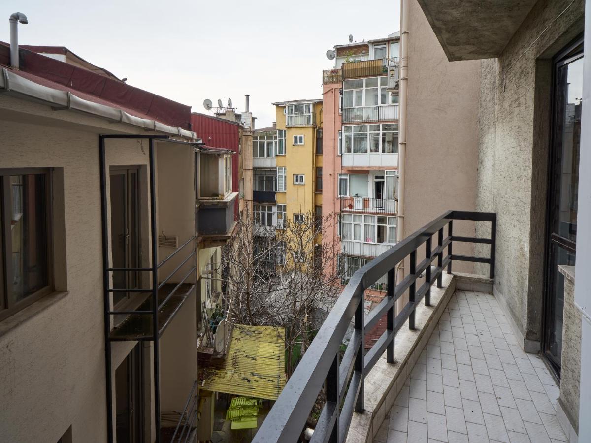 Comfortable 2 Bedroom For 5 People At Taksim Istambul