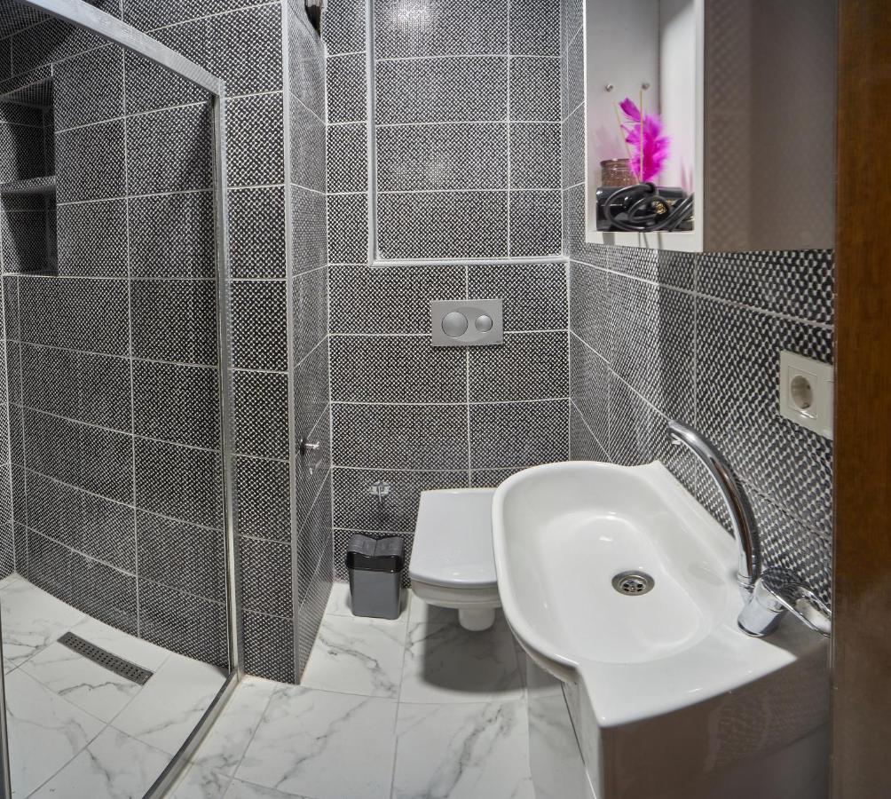 Comfortable 2 Bedroom For 5 People At Taksim * Istambul