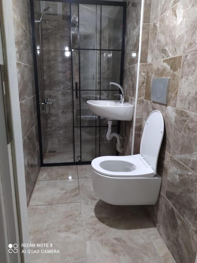 Ueskuedar Carsi * Istanbul
