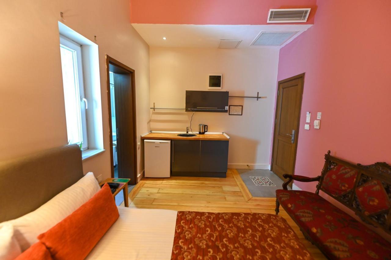 Aparthotel No11 &