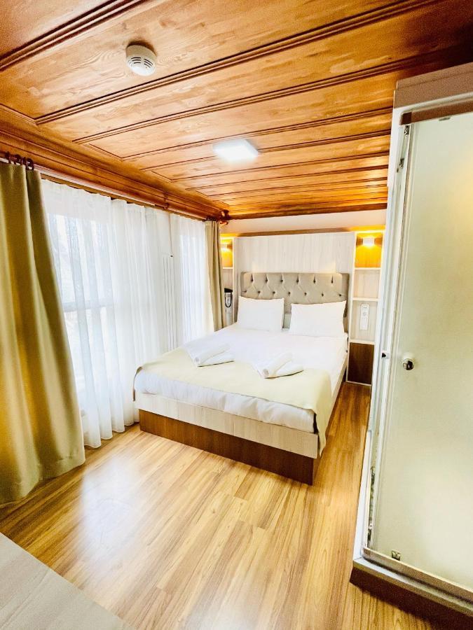Hotel Qonaq & Istanbul
