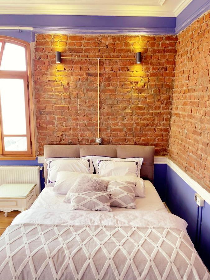 Building/5floors/ Garden In Balat Pousada