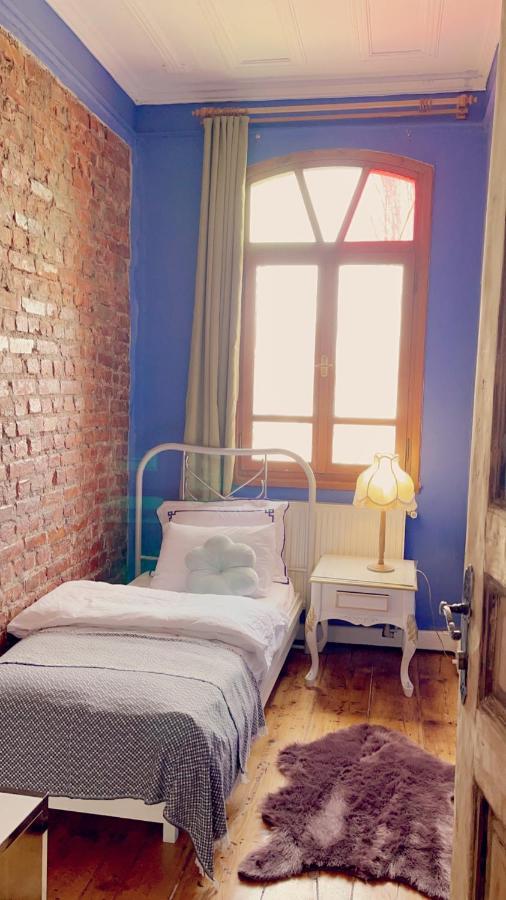 Building/5floors/ Garden In Balat Pousada