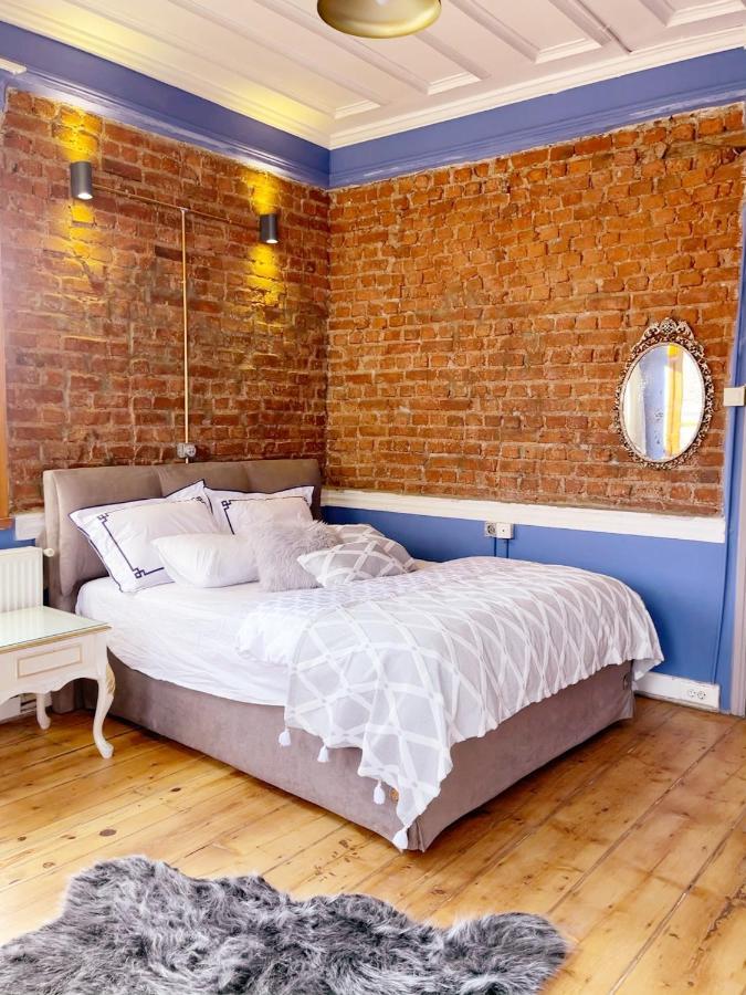 Building/5floors/ Garden In Balat Pousada