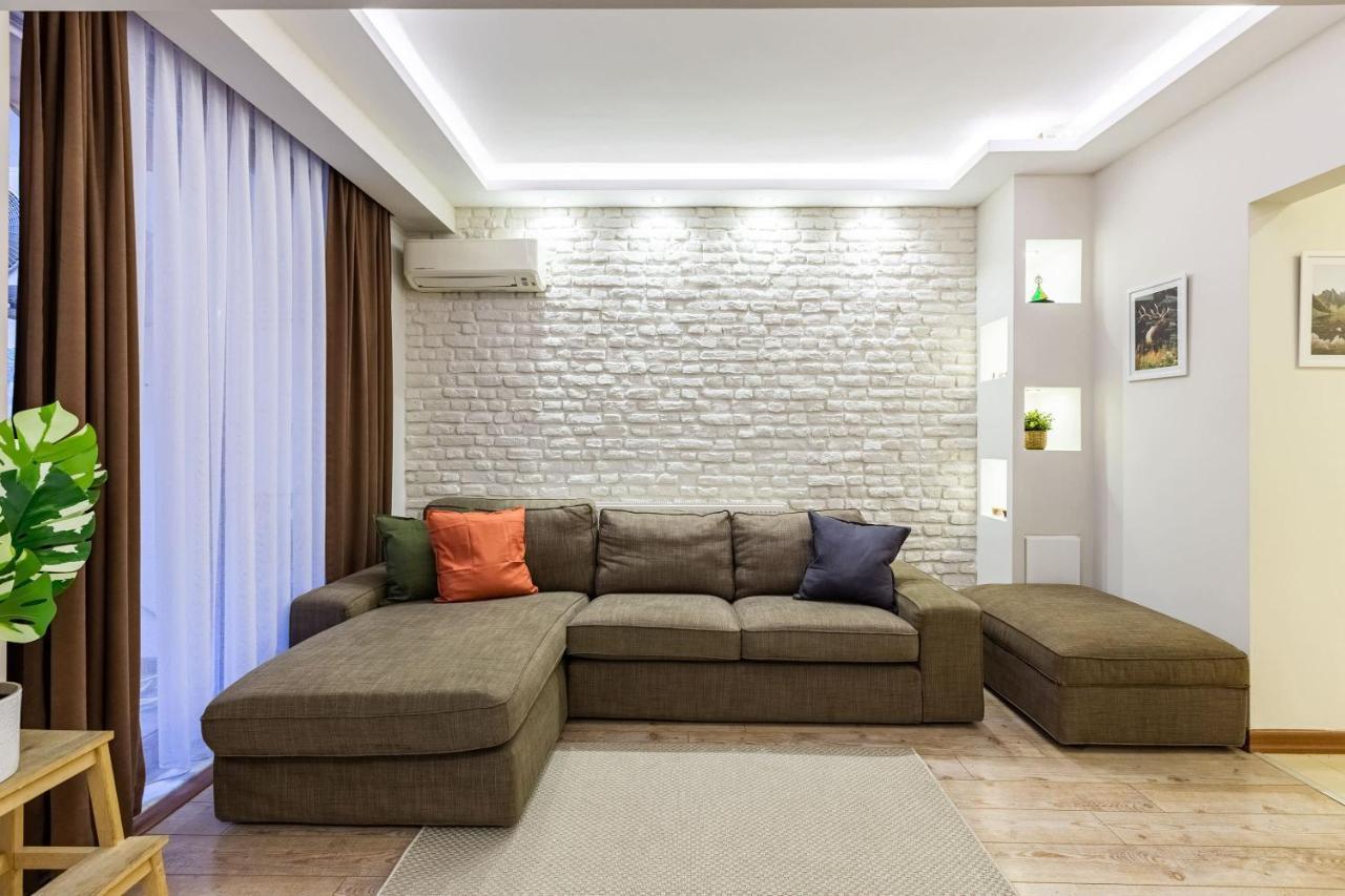 Apartment Missafir Exquisite Flat With Backyard And Excellent Location Near Trendy Attractions In Nisantasi, Sisli *