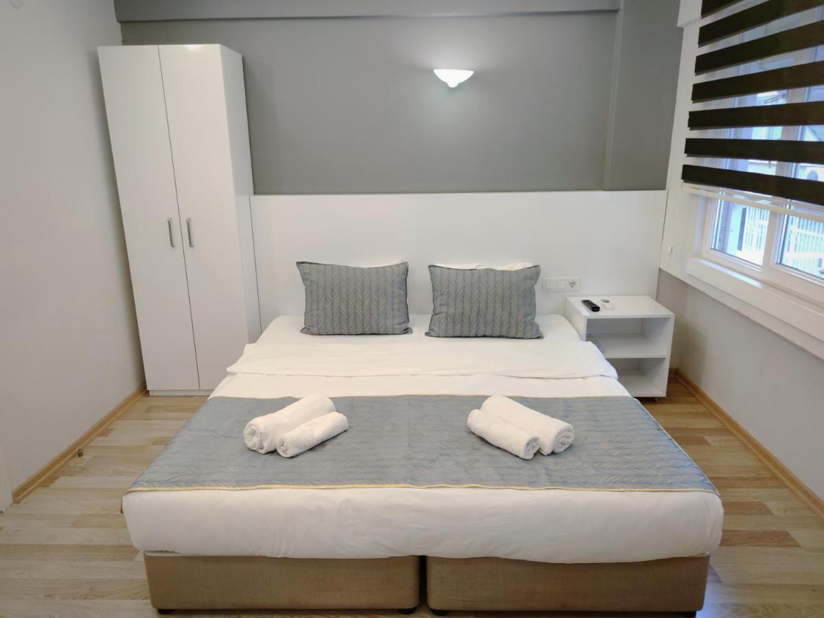 Olen Altunizade Istanbul