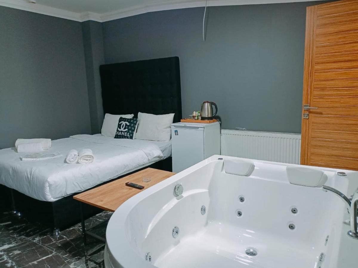 Apartment Lara Istanbul