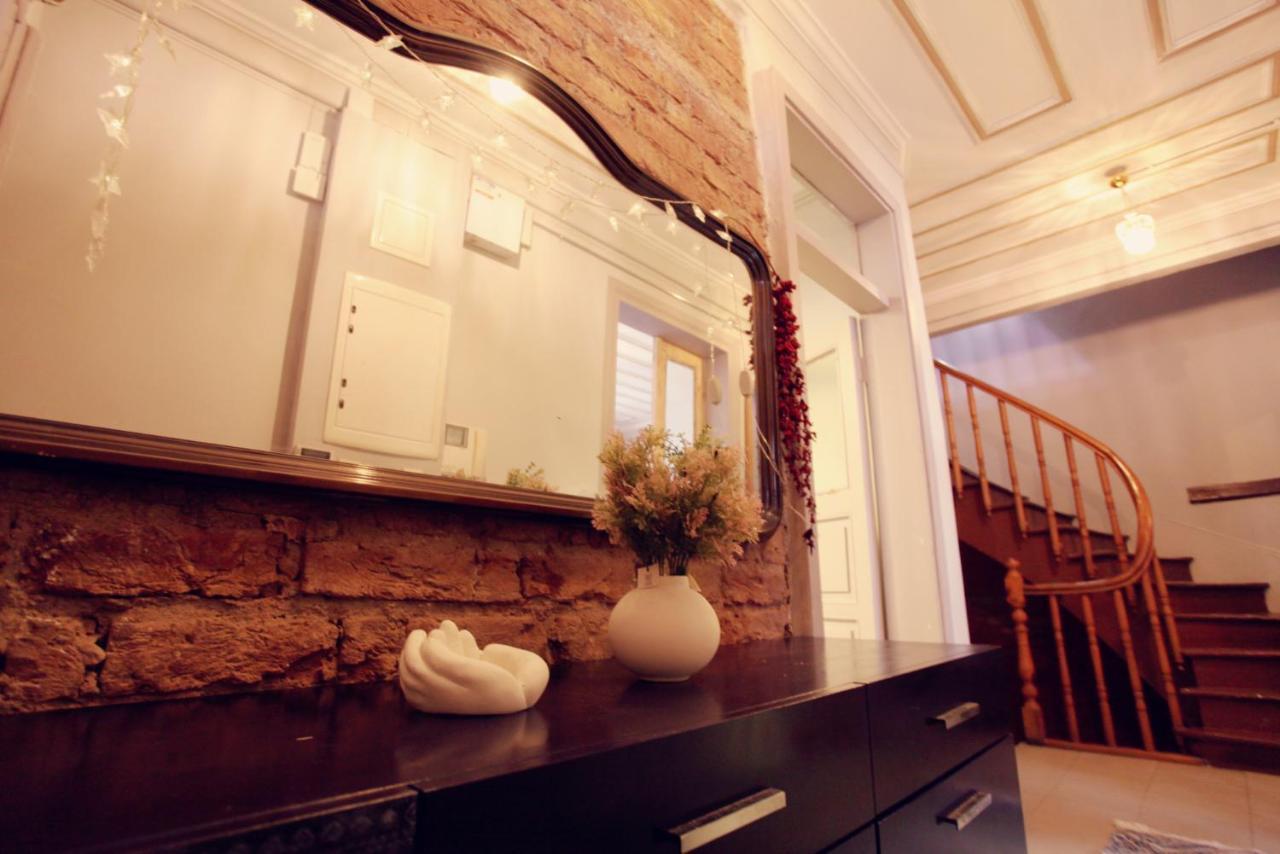 Building/5floors/ Garden In Balat * Istambul
