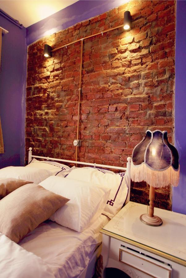 Pousada Building/5floors/ Garden In Balat Istambul