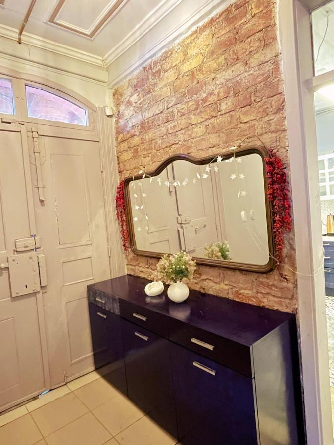 Villa Building/5floors/ Garden In Balat