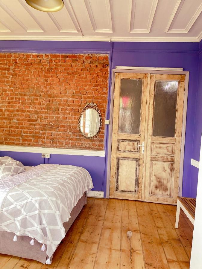 Building/5floors/ Garden In Balat Pousada