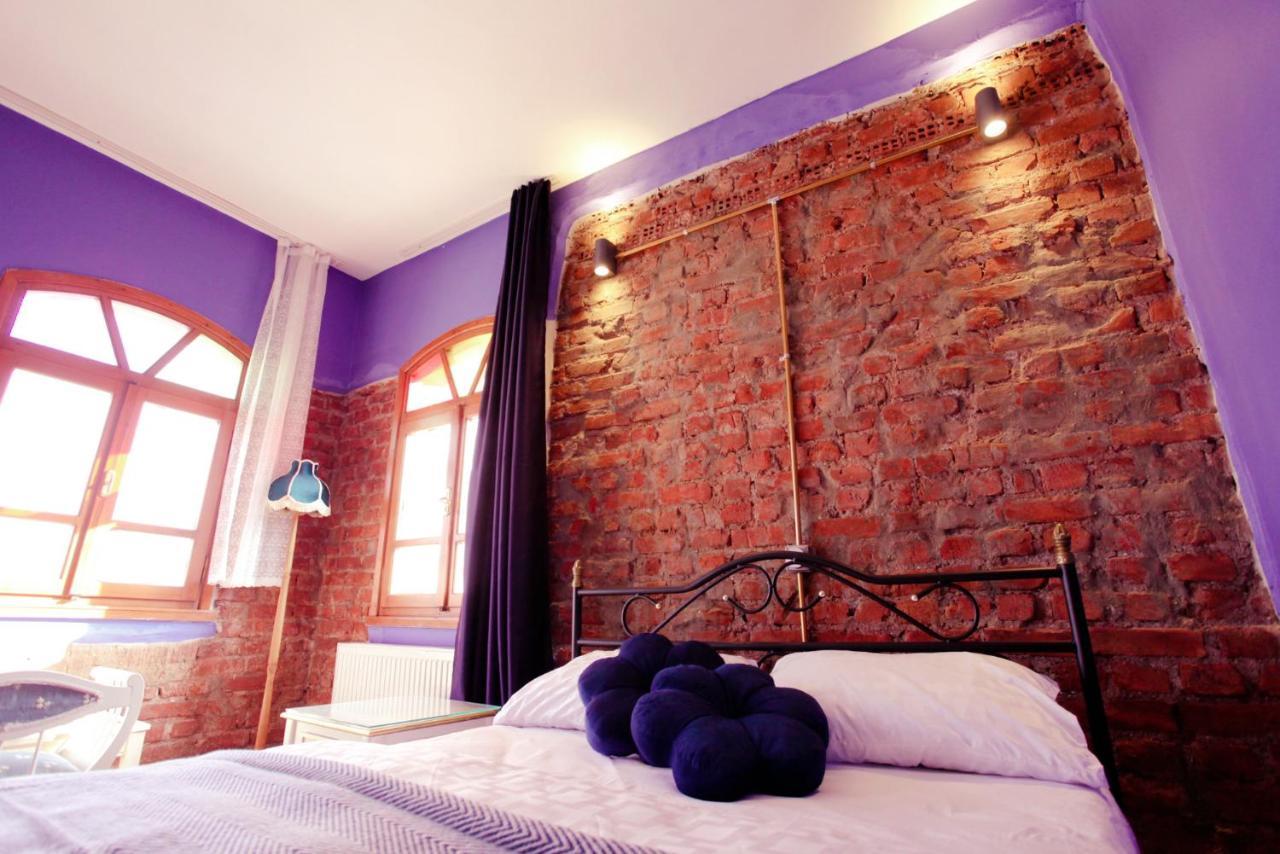 Building/5floors/ Garden In Balat *