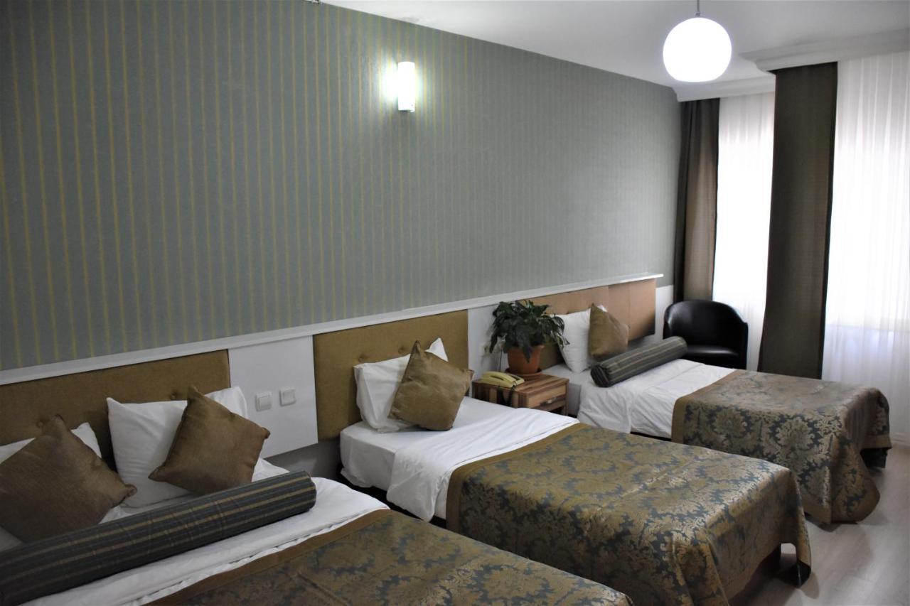 Hotel Dinar 2*