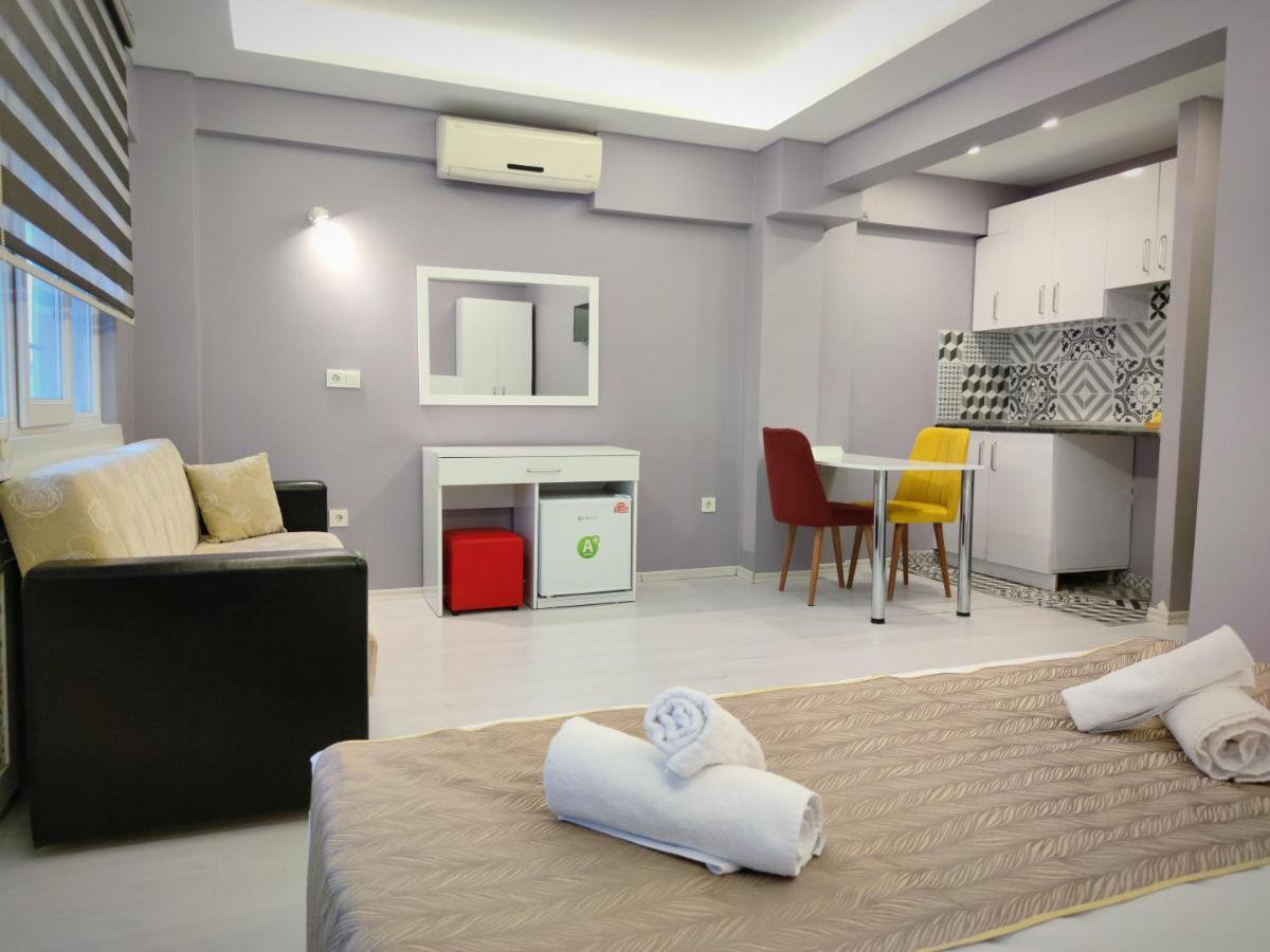Olen Altunizade Istanbul