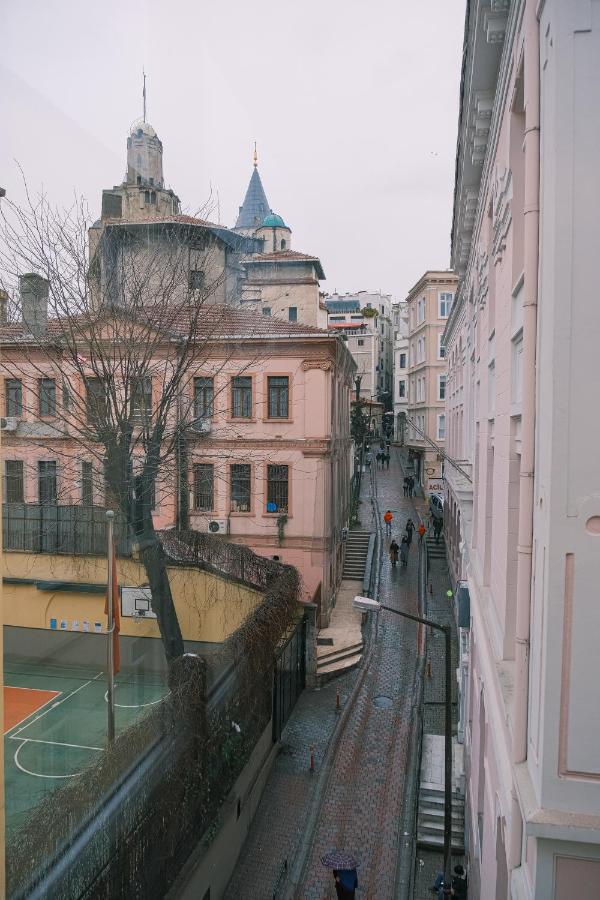 No 8 Galata