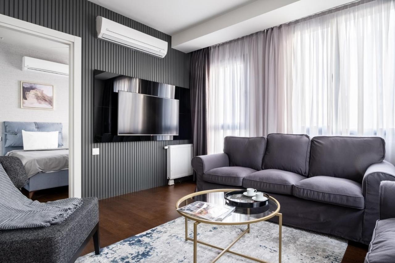 G Yoo By Newinn * Istanbul