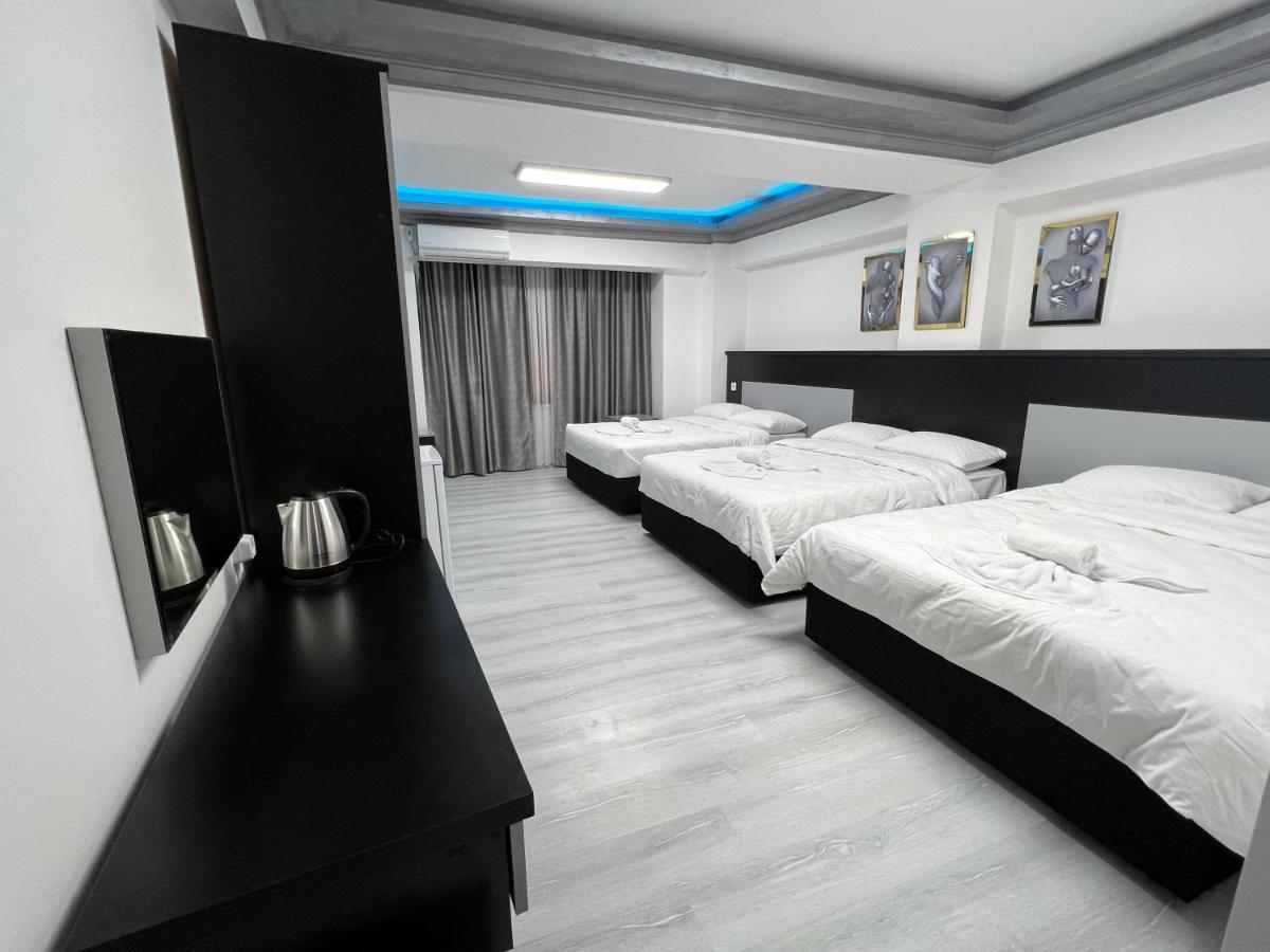 Grand Honey Hotel