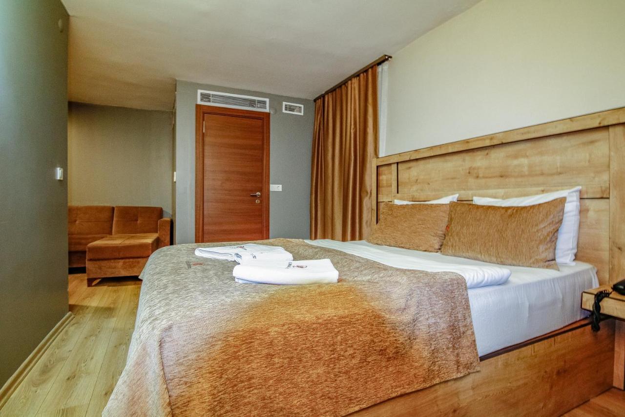Double Dd Hotel
