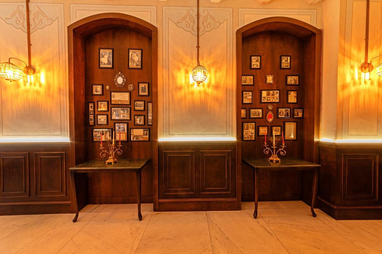 Meroddi Barnathan Istanbul