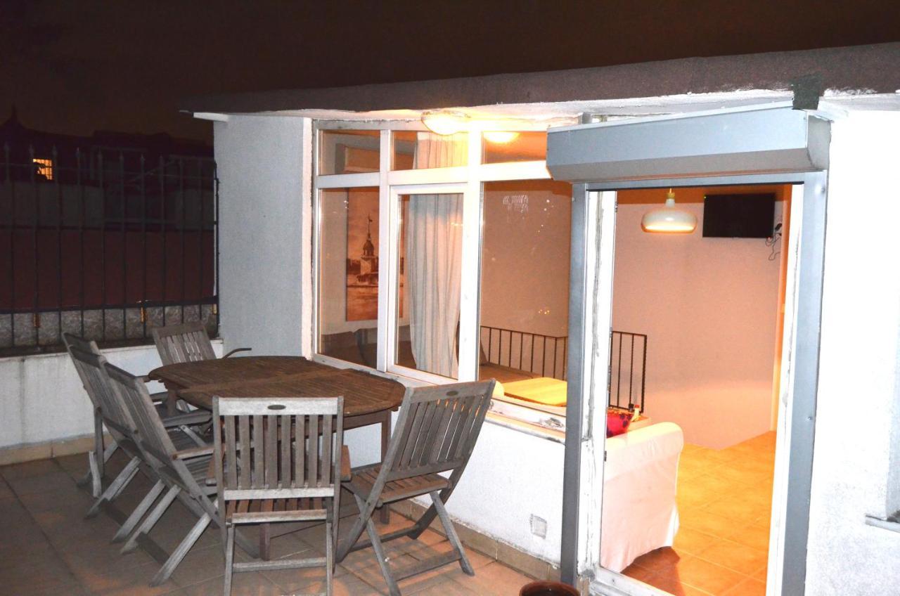6 Romantic City View Flat With Terrace