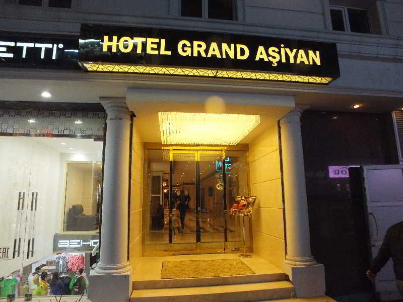 Hotel Grand Asiyan 4*