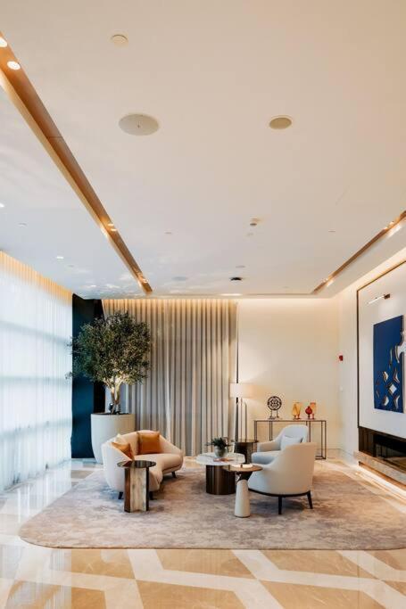 Serviced Luxurious 3+1 In Address Emaar Square Istanbul