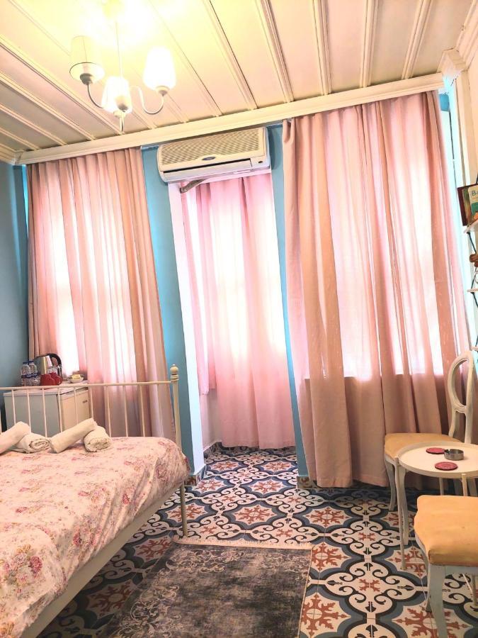 La Bella Bed & Breakfast