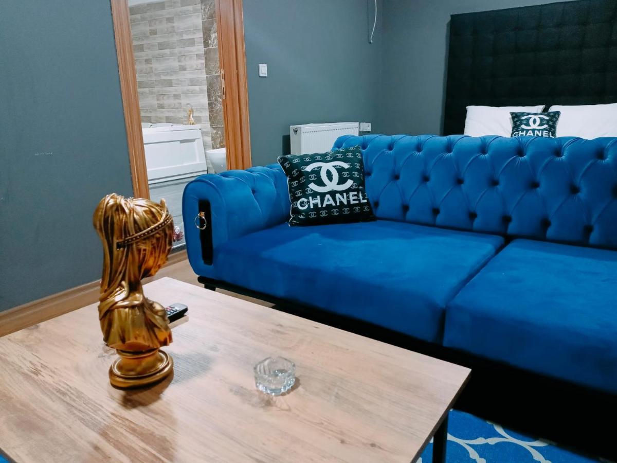 Lara Apartment