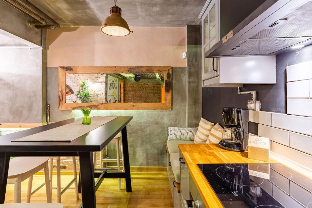 Missafir Well-designed With Calming Backyard In The Heart Of Nisantasi, Sisli