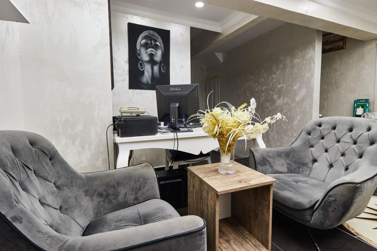 Armar Otel 3*