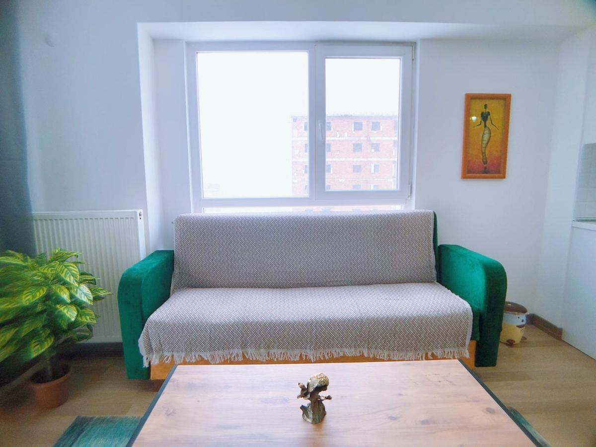 Alpha Home-aris *