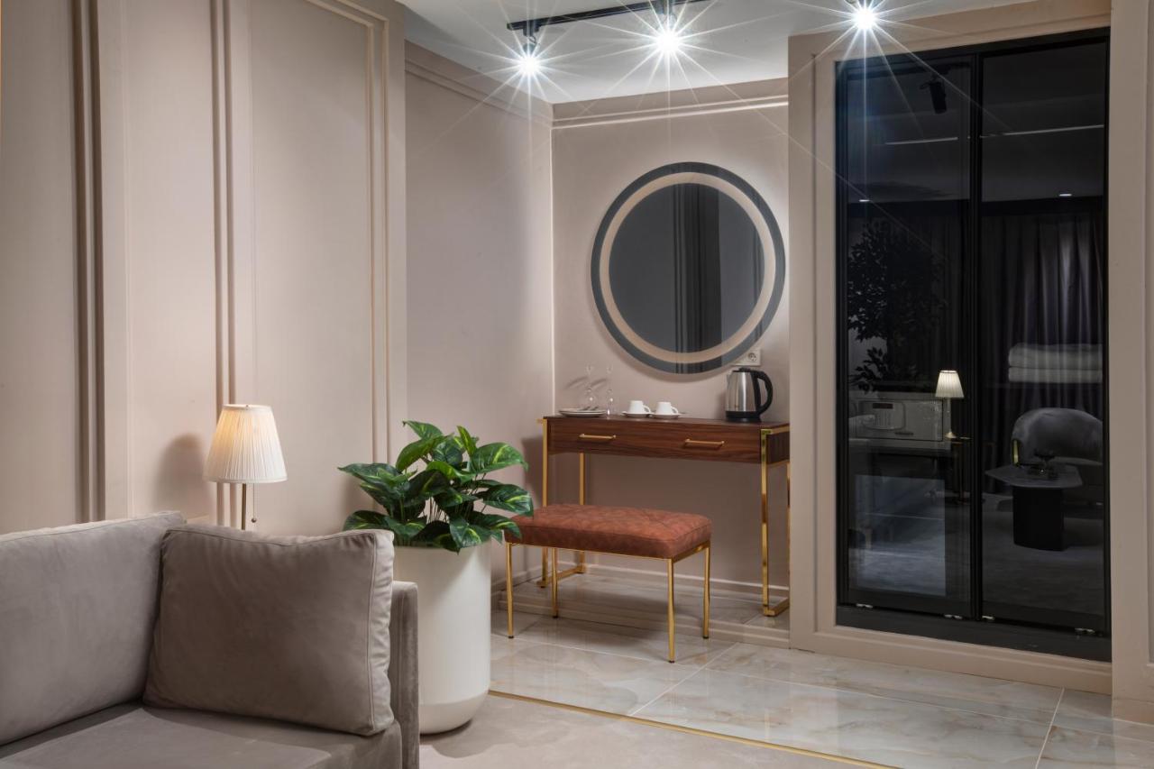 Walton Gardens Pera Aparthotel 4*