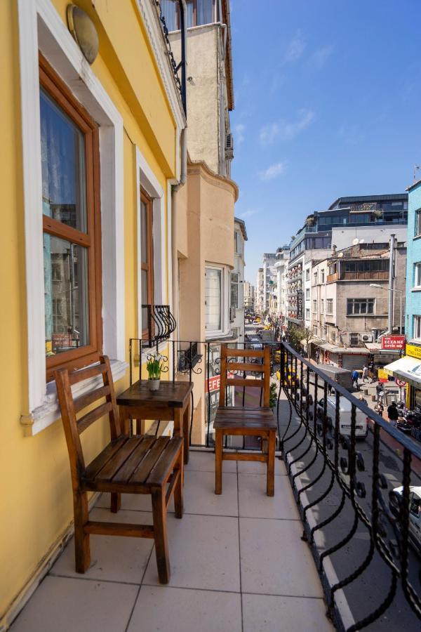 Apartment Pi & Istanbul