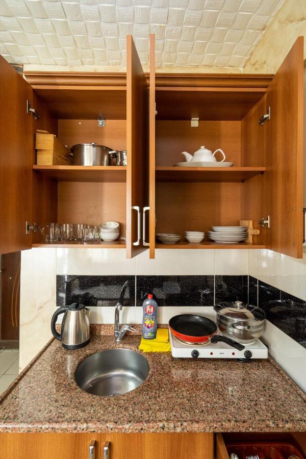 Pi & Apartment *