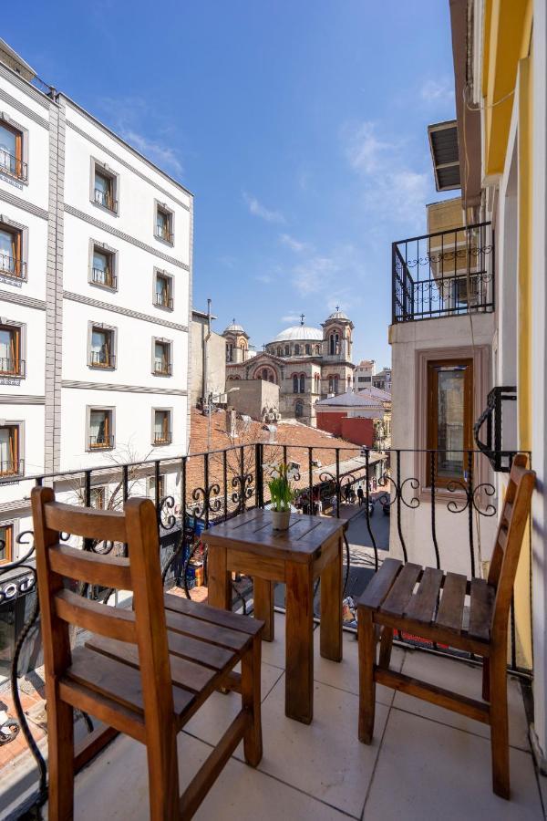 Apartment Pi & Istanbul
