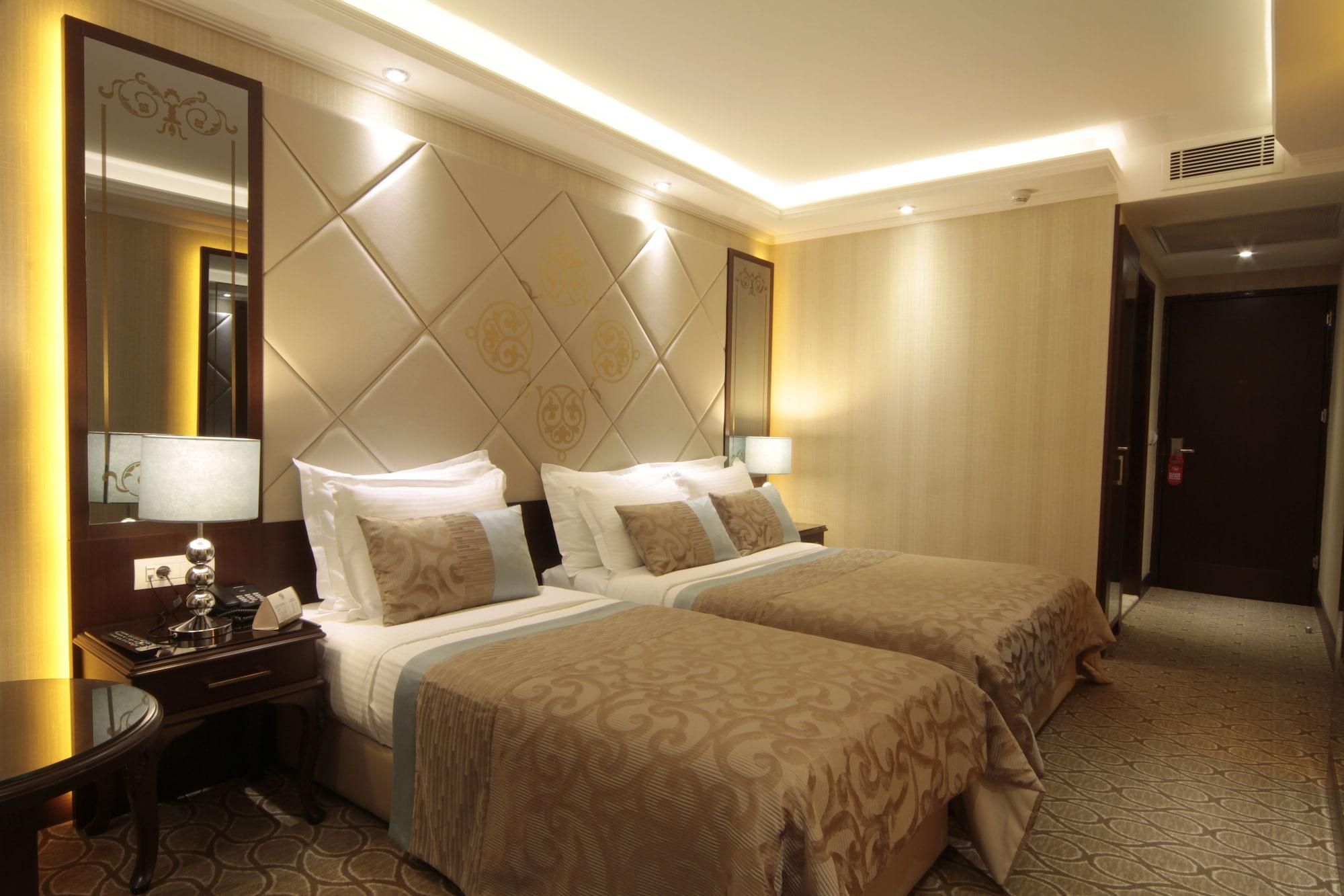 The Parma Downtown Hotel 4*