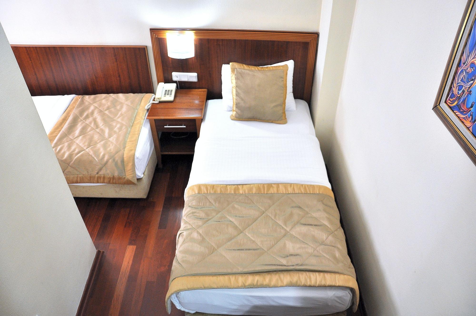 Hotel Centrum 3*