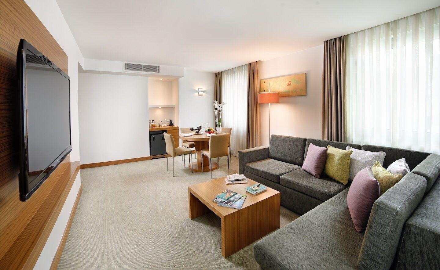 Divan Hotel 4*