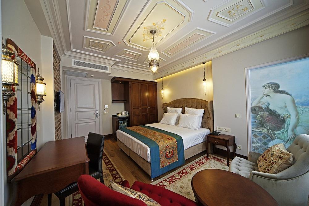 Hotel Azade