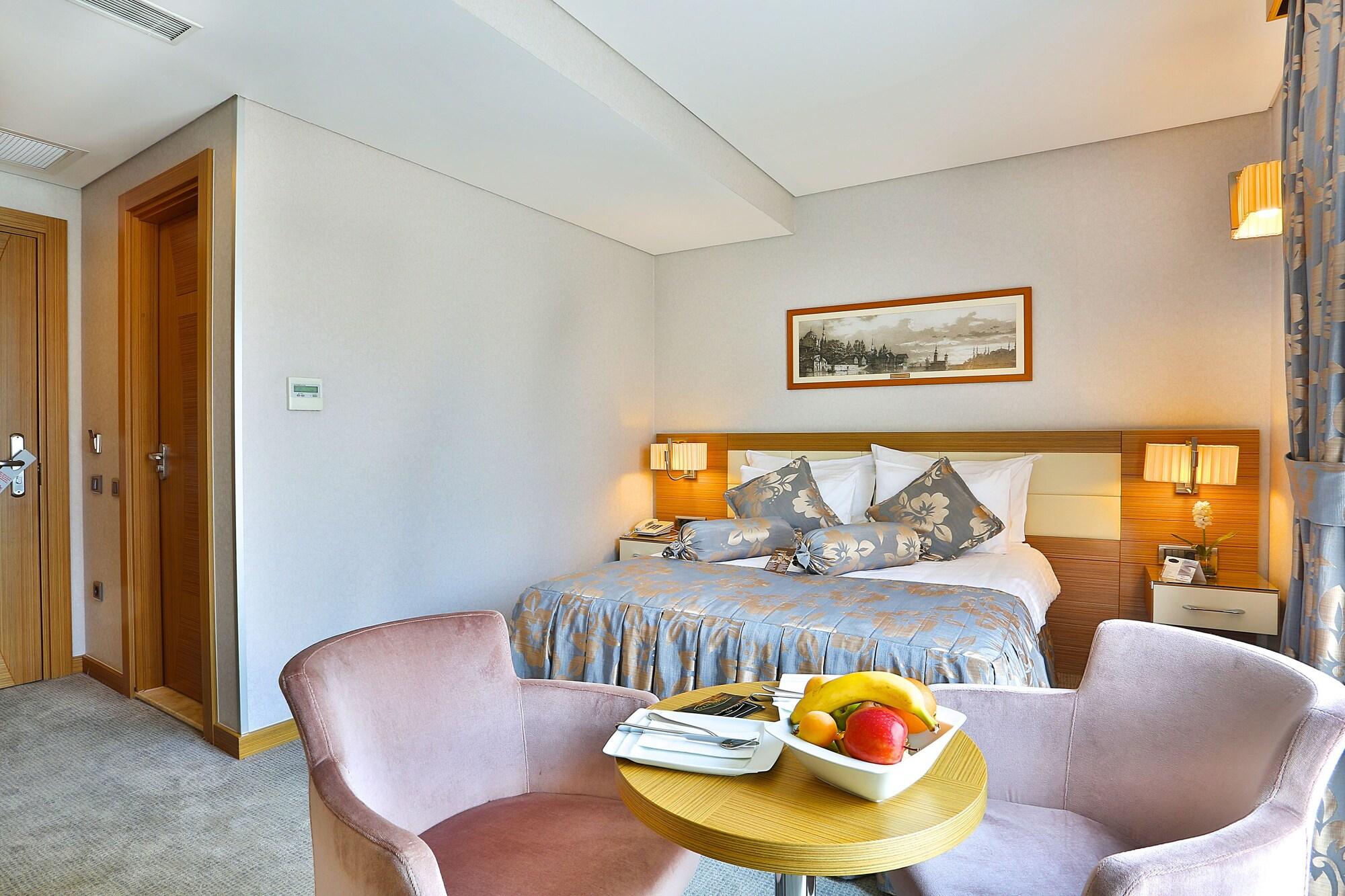 Momento - Special Category Hotel