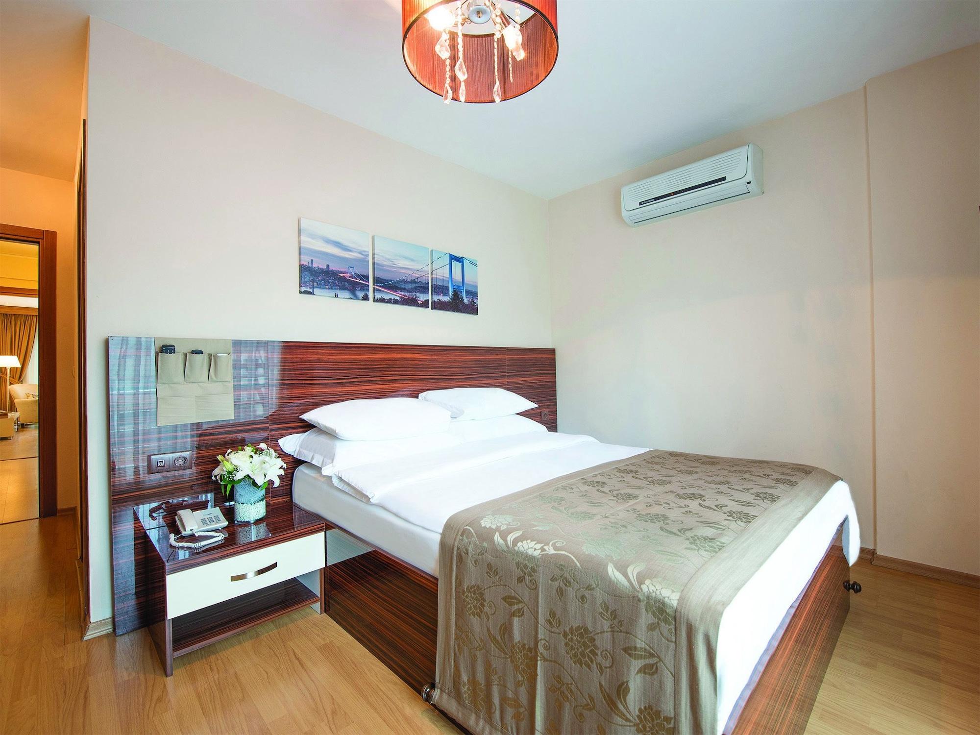Blueway Aparthotel 3*