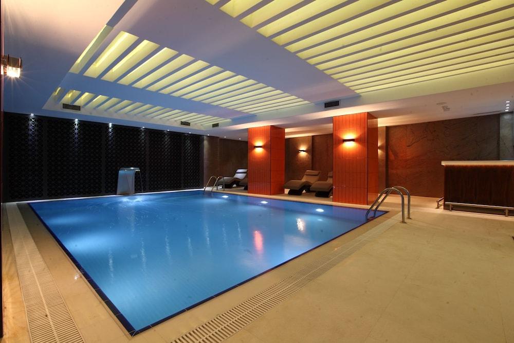 Victory & Hotel 4*