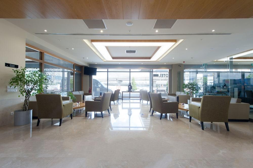 Isg Sabiha Goekcen Airport Istanbul