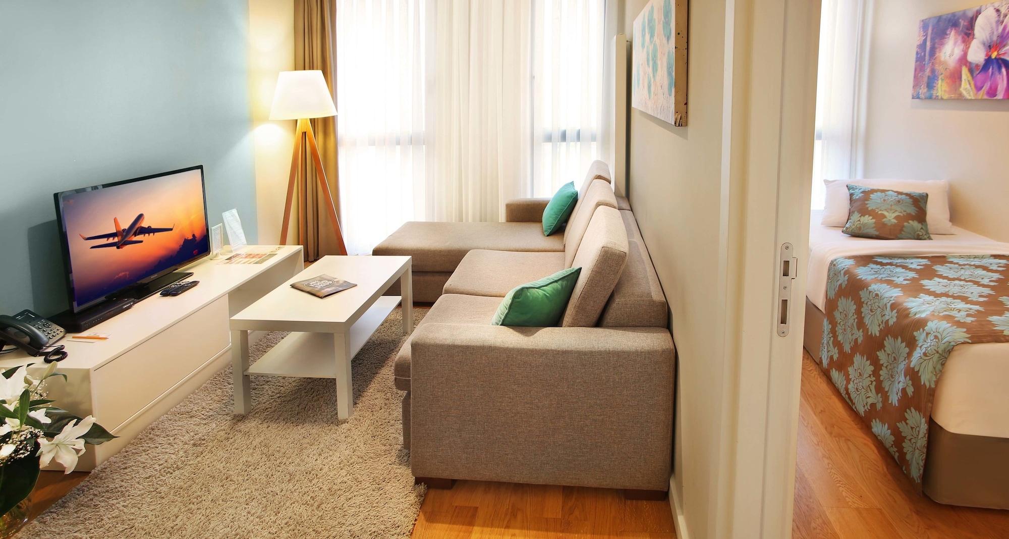 G Airport Apartment