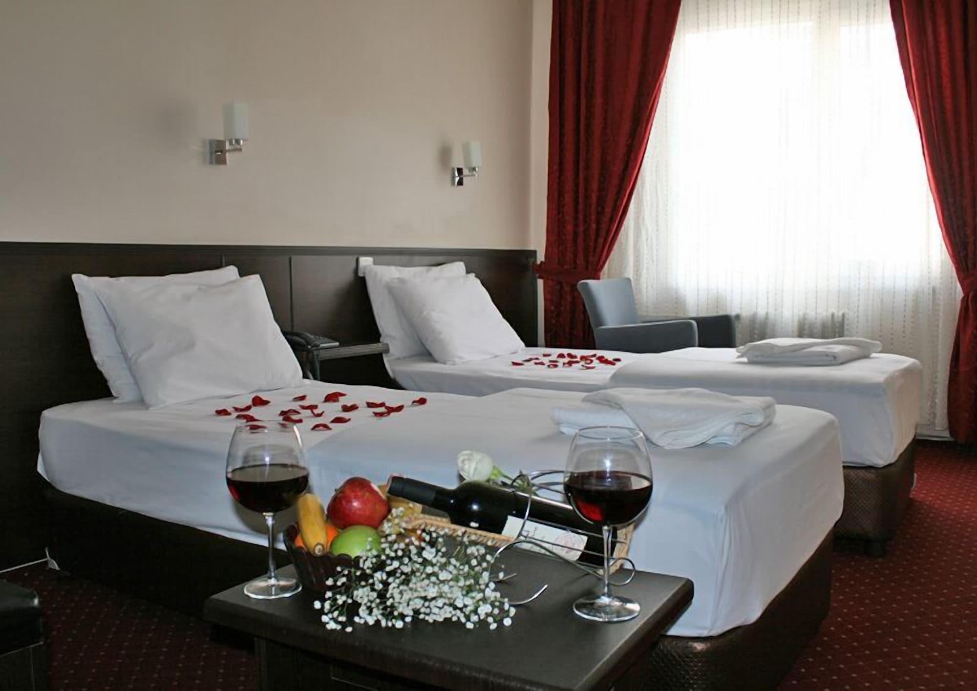 Hotel Diana Hotel 2*
