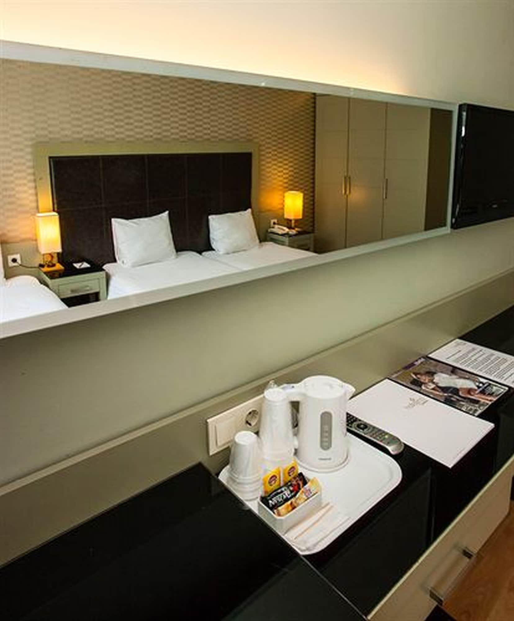 Hotel Hotellino 4*