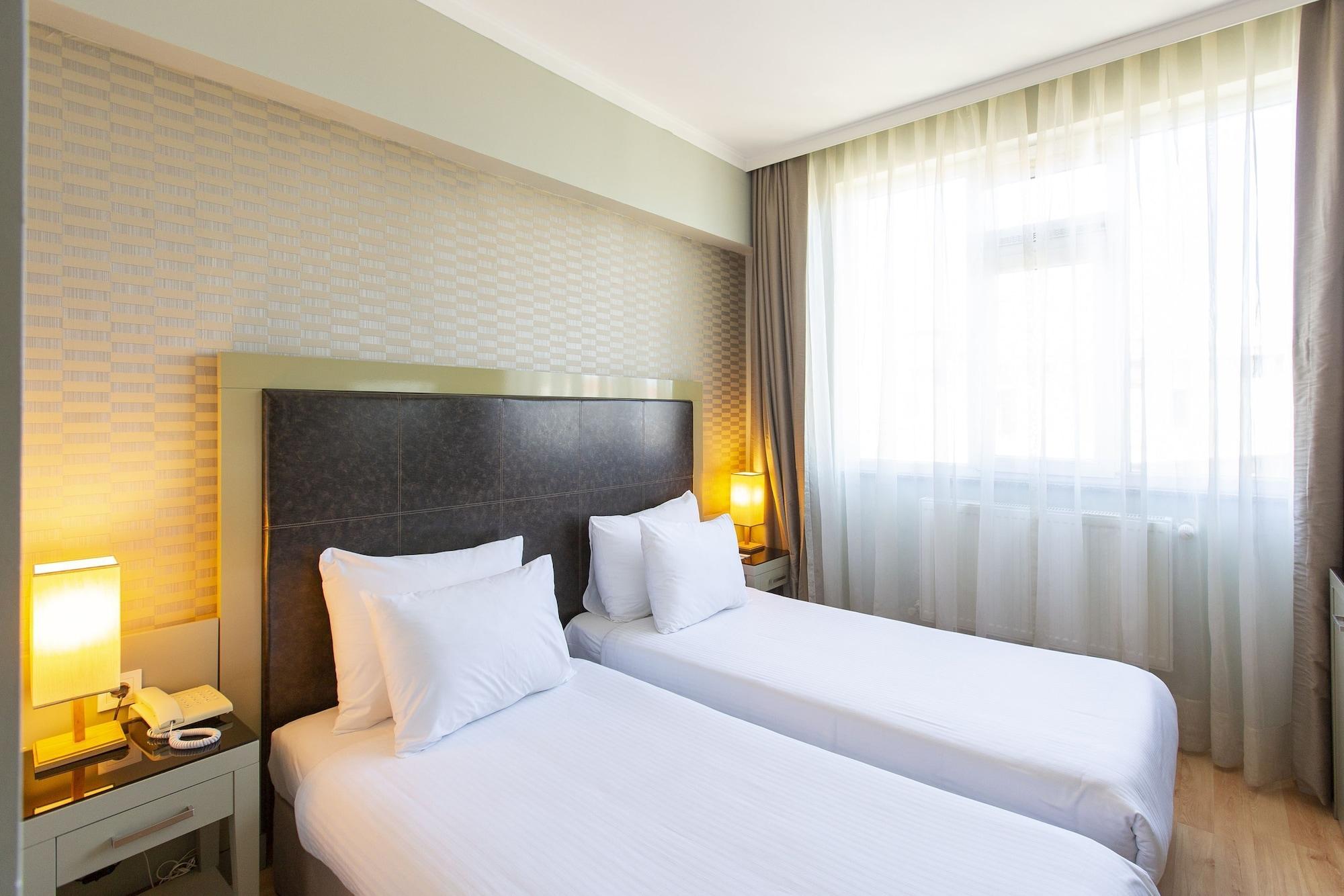Hotel Hotellino 4*