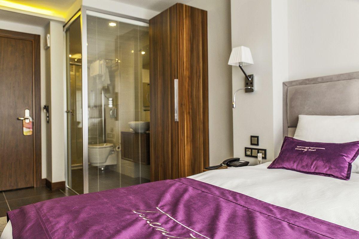 Hotel The 22 3*