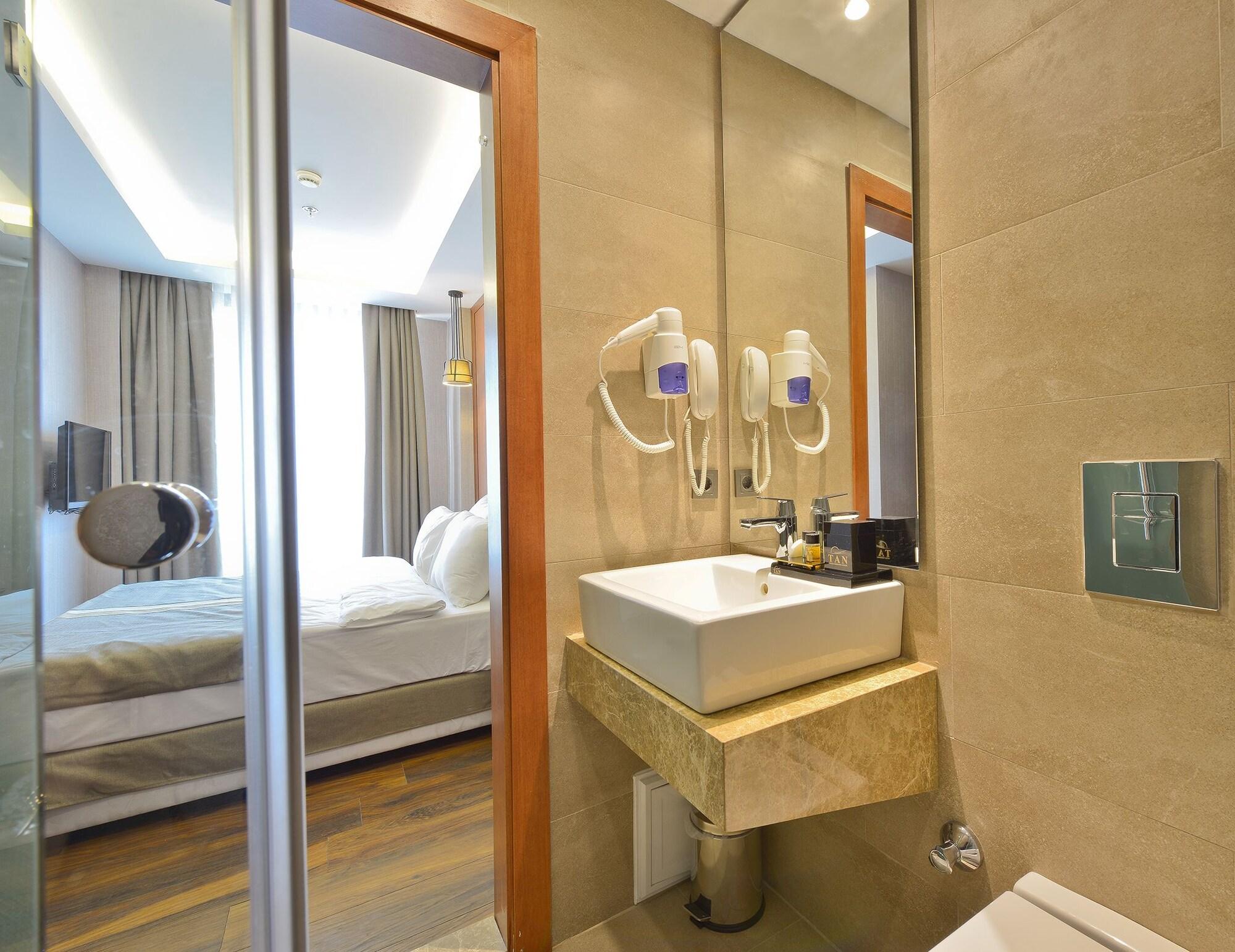 Blueway Hotel Istanbul